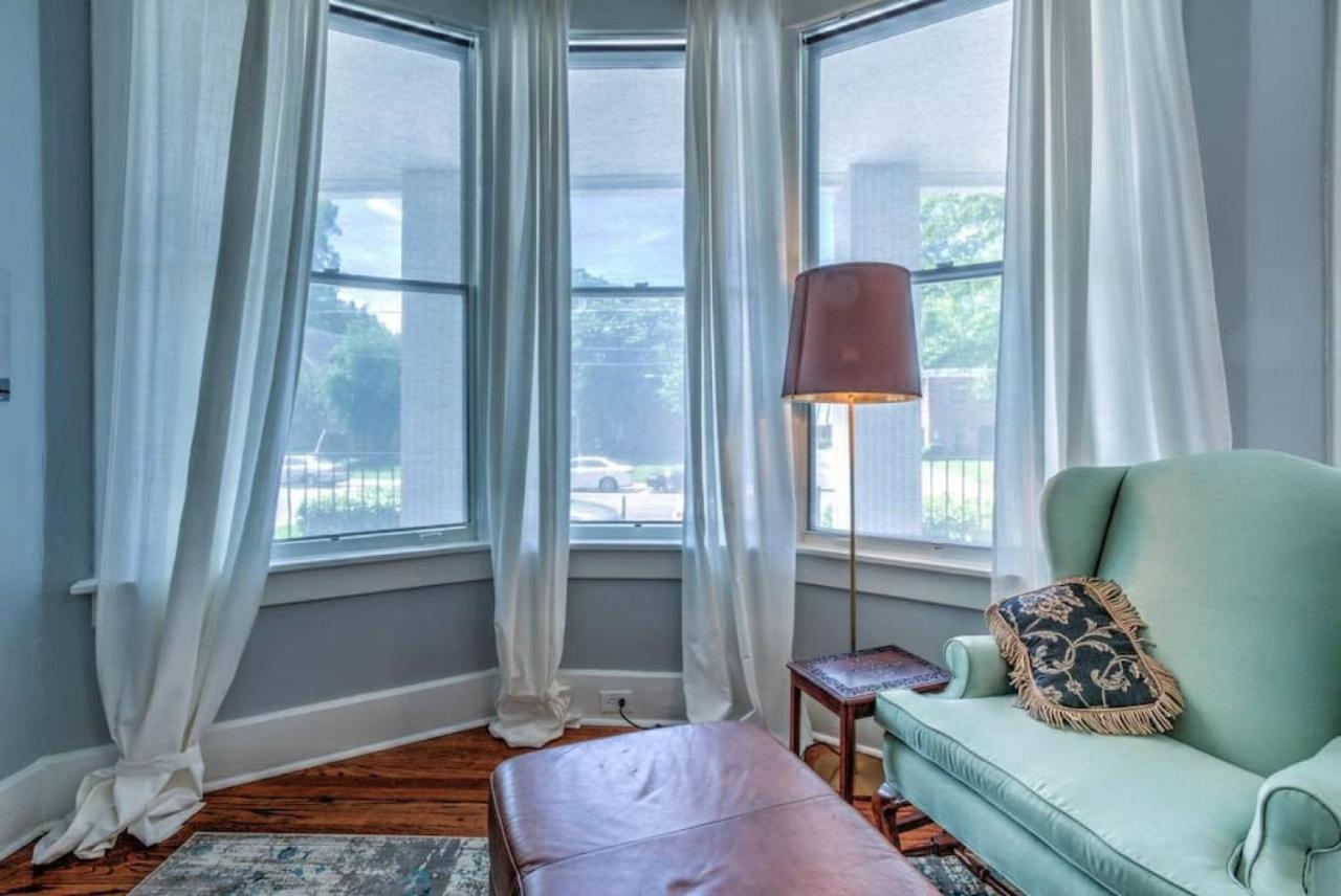 Elegant Colonial With Lovely Details And Character Memphis Exteriér fotografie