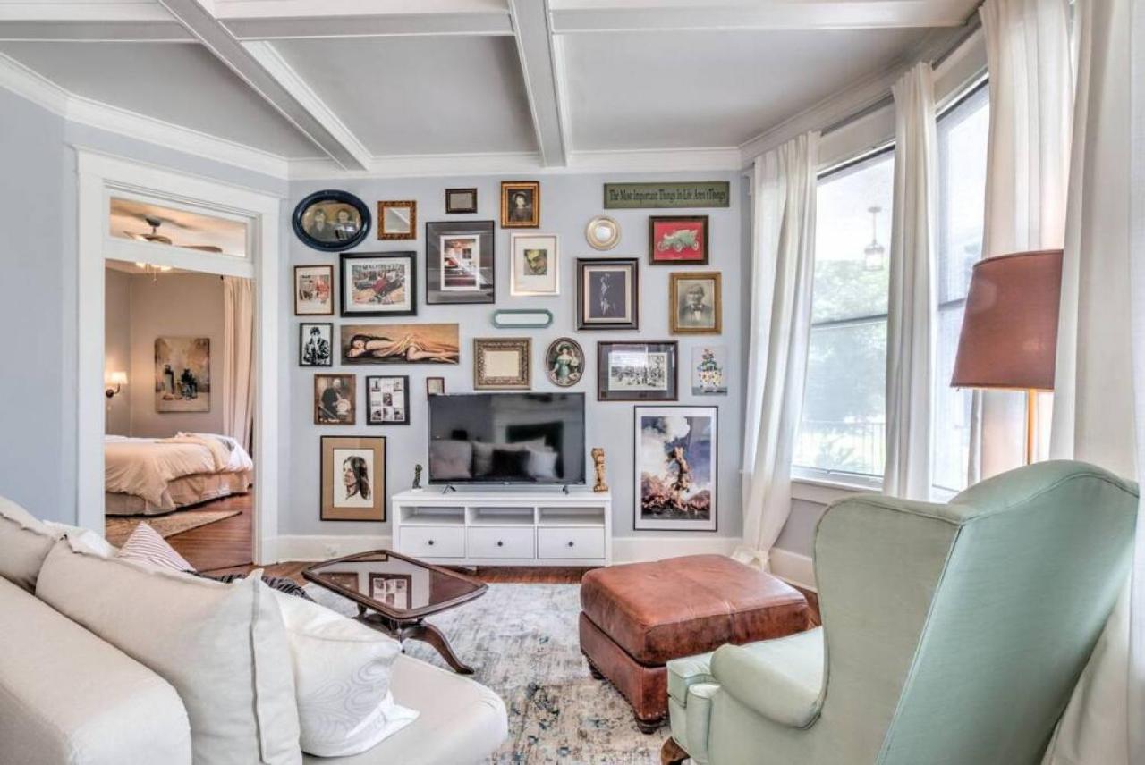 Elegant Colonial With Lovely Details And Character Memphis Exteriér fotografie